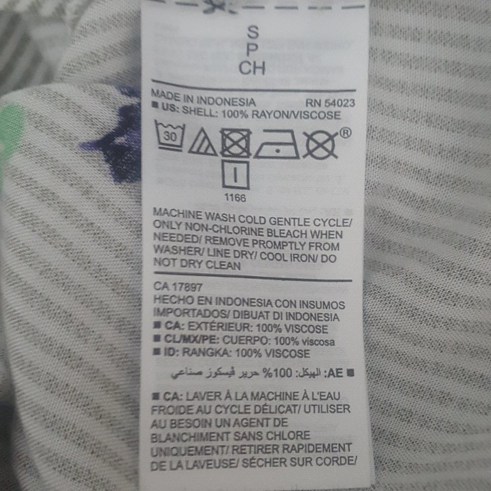 Old Navy Tie Front Summer Blouse - Picture 7 of 7